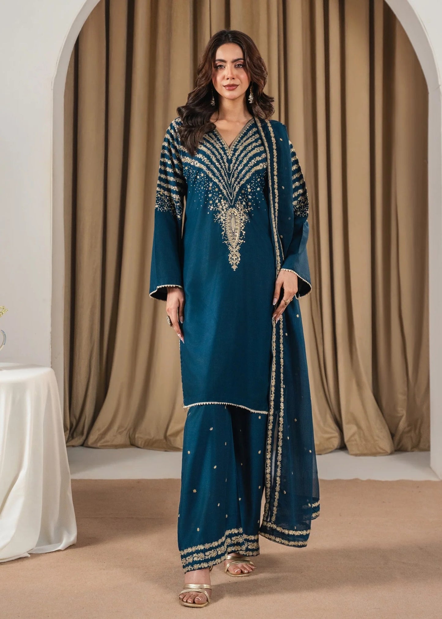 PEACOCK Z EMBROIDERED 3PC