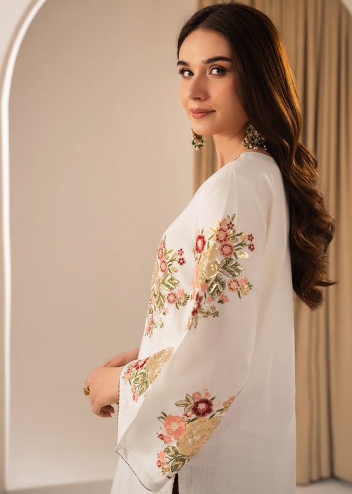 ALAYA EMBROIDERED 2PC