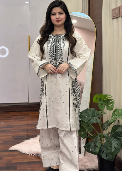 DOVE EMBROIDERED 2PC