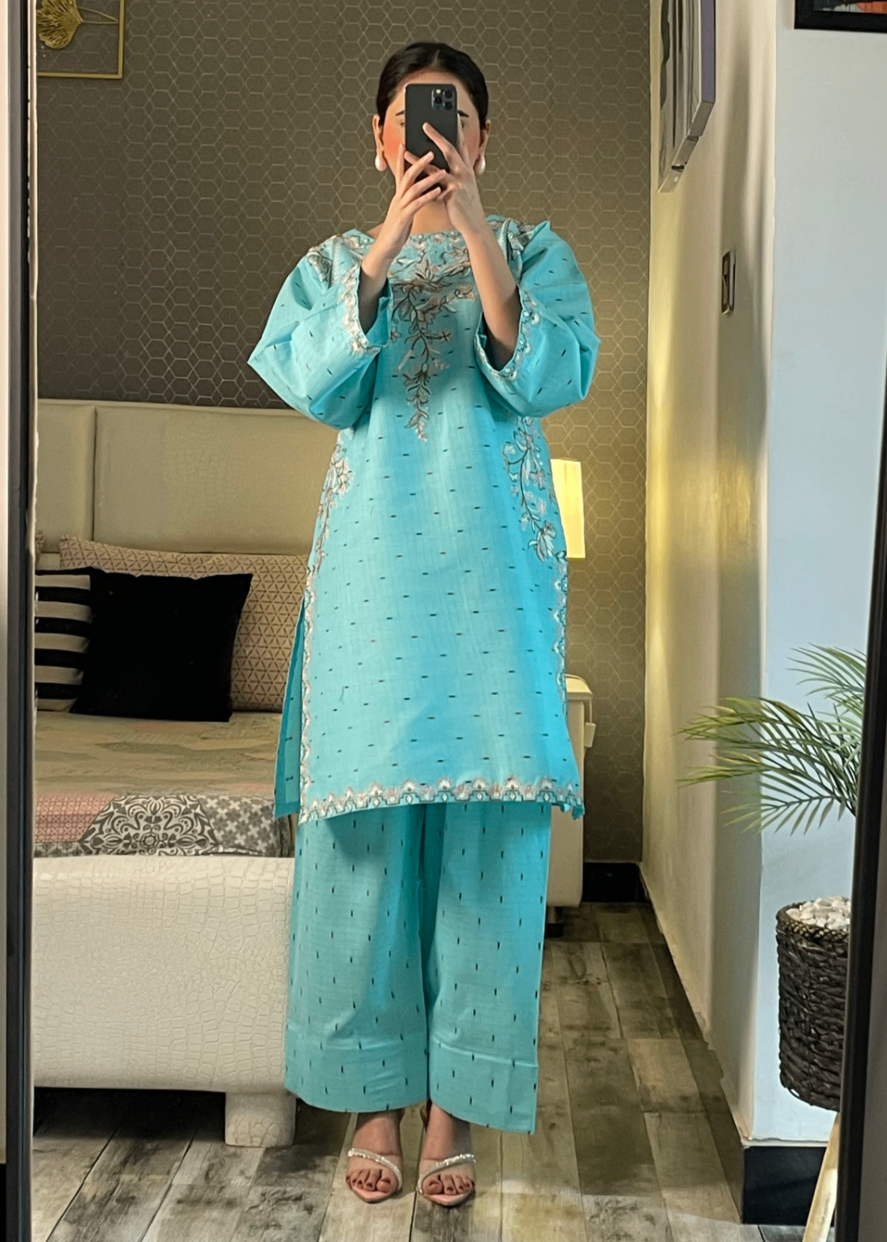 LAYLA EMBROIDERED 2PC STITCH