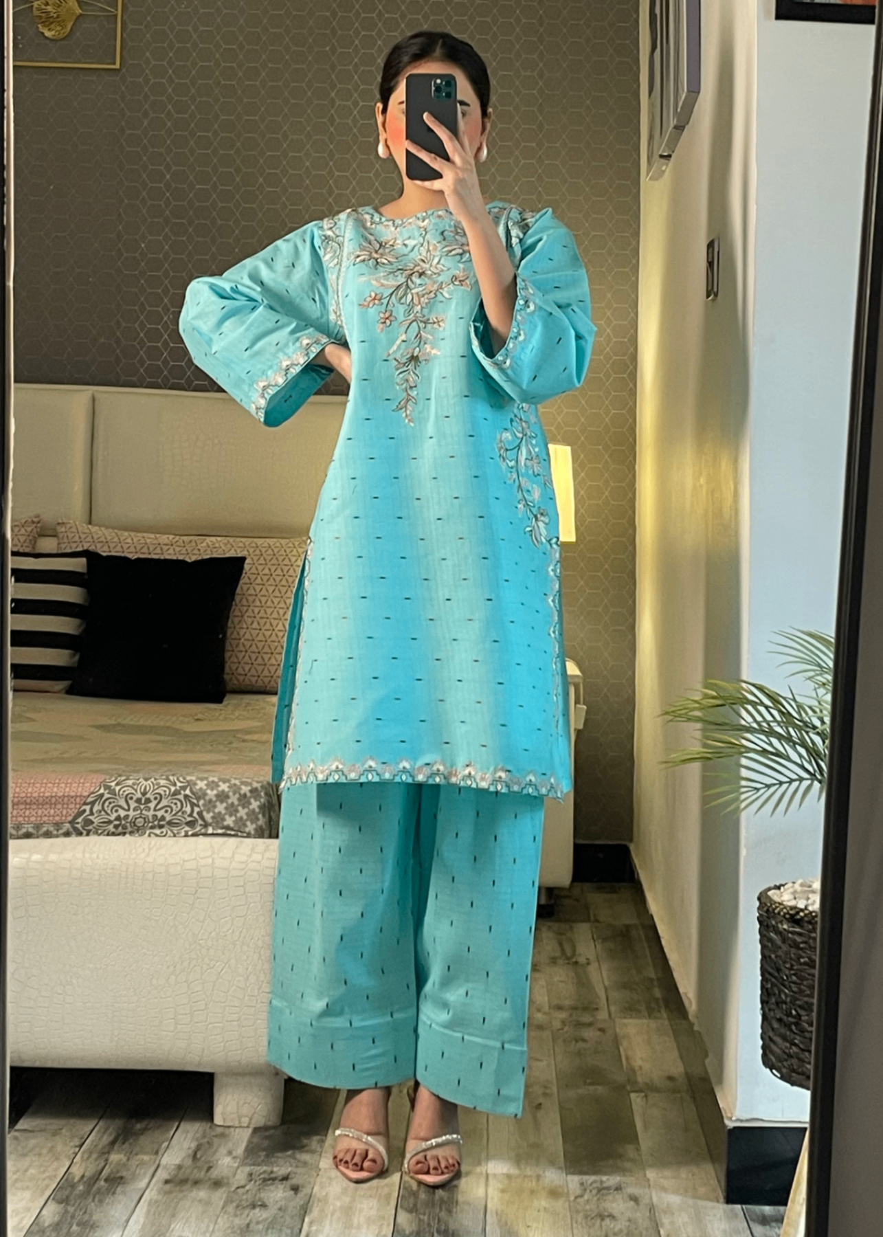 LAYLA EMBROIDERED 2PC STITCH