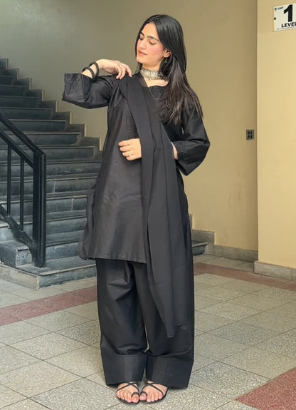 Black Pearl (Embroidery 3.Pcs with Farshi Shalwar)