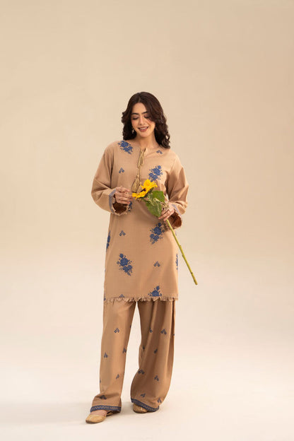 REEZA LAWN SET( FARSHI SHALWAR )