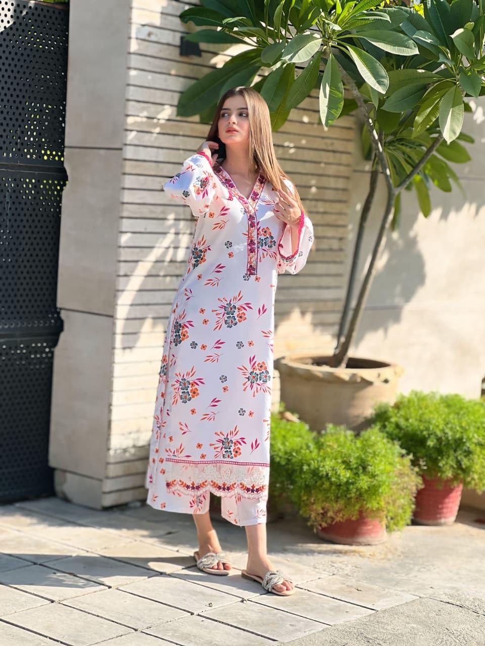 White elegance 2PC Stitch