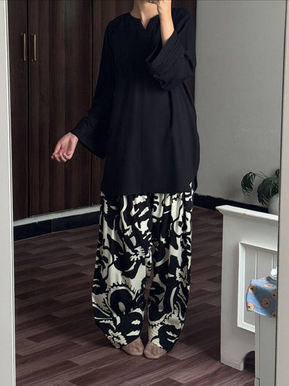 BLACK/WHITE SET ( FARSHI SHALWAR ) 2PCS