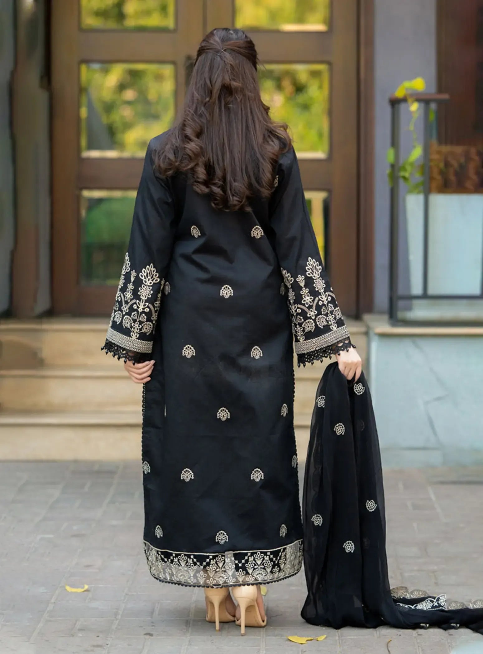 BLACK EMBROIDERY 3PC
