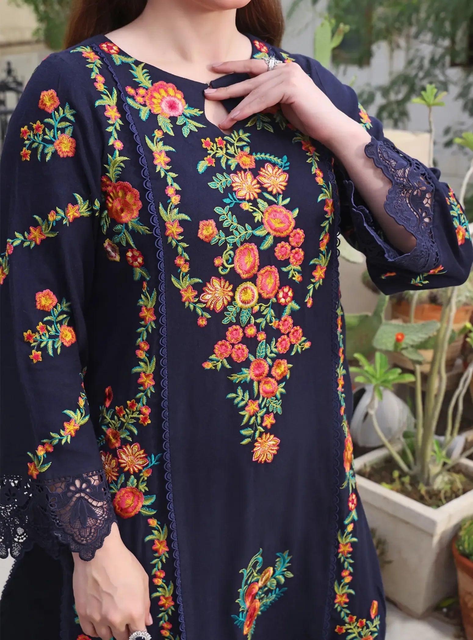 ALEENA EMBROIDERY 3PC STITCH